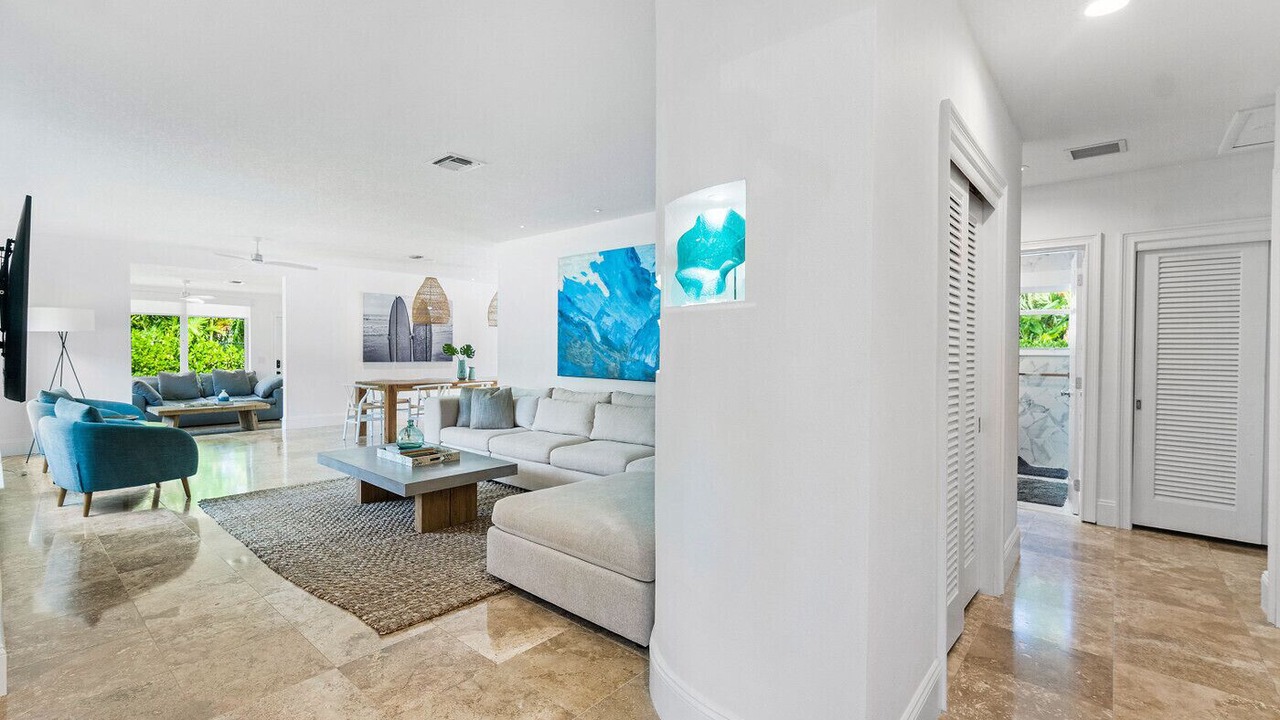 Photo of Livingroom in Singer Island