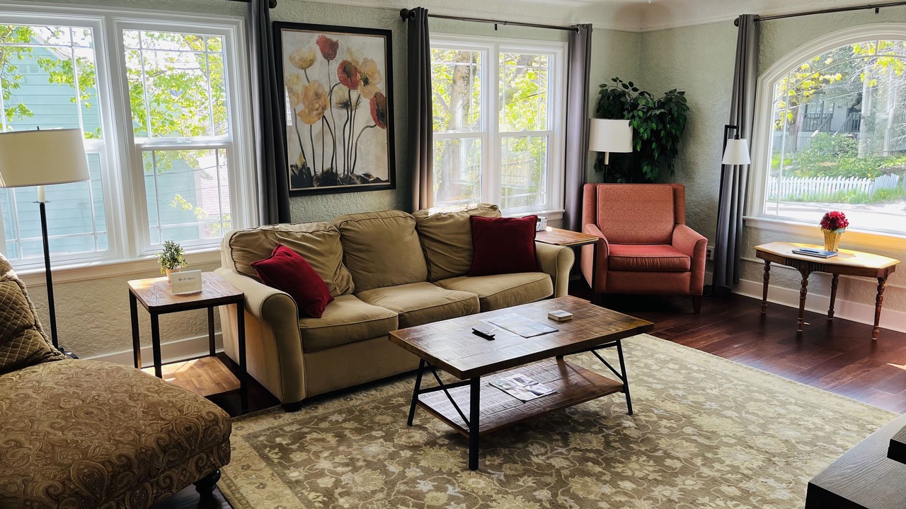 Photo of Others in Pullman