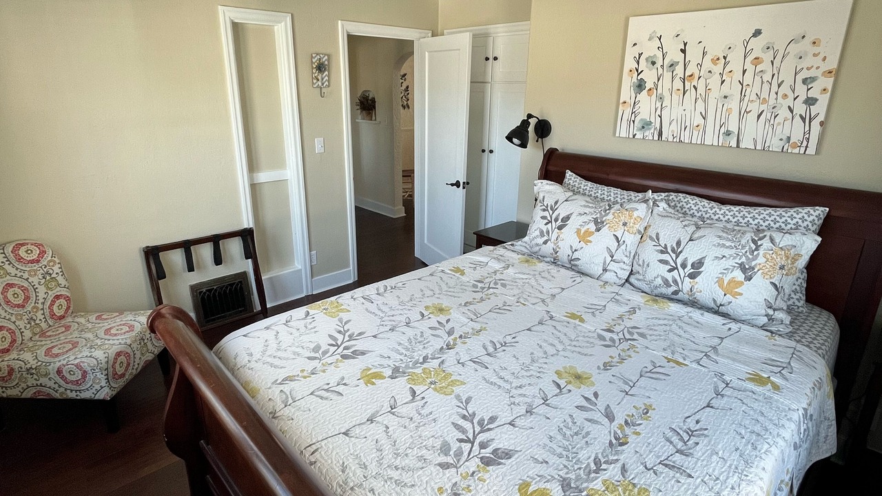 Photo of Others in Pullman