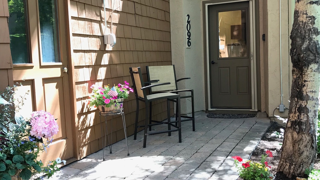 Photo of Outdoor in Elkhorn Village