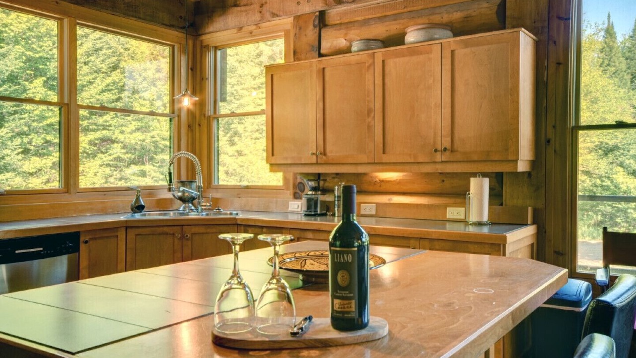 Photo of Kitchen in Lac Superieur Village