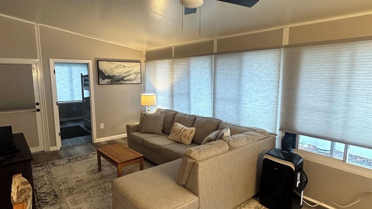 Photo of Livingroom in South Casco