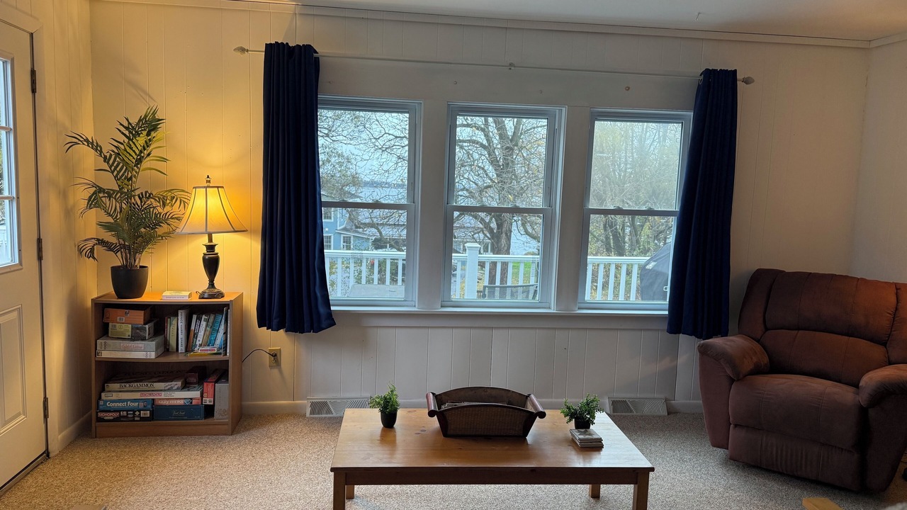 Photo of Livingroom in Grand Isle