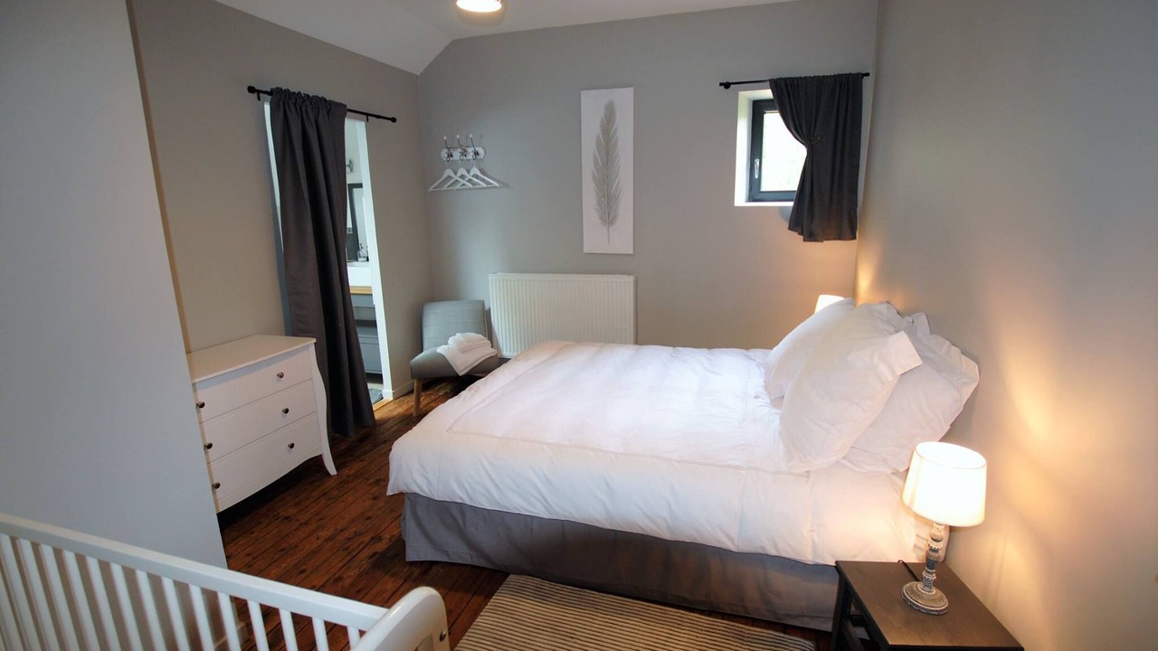 Photo of Bedroom in Barbonne-Fayel