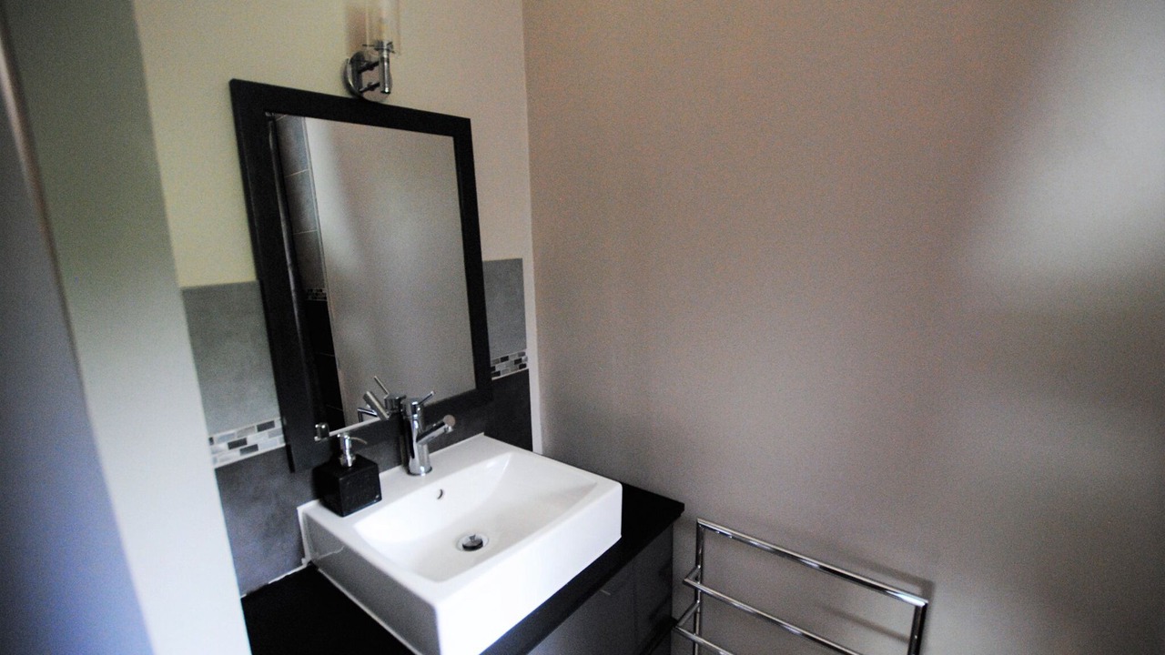 Photo of Bathroom in Barbonne-Fayel