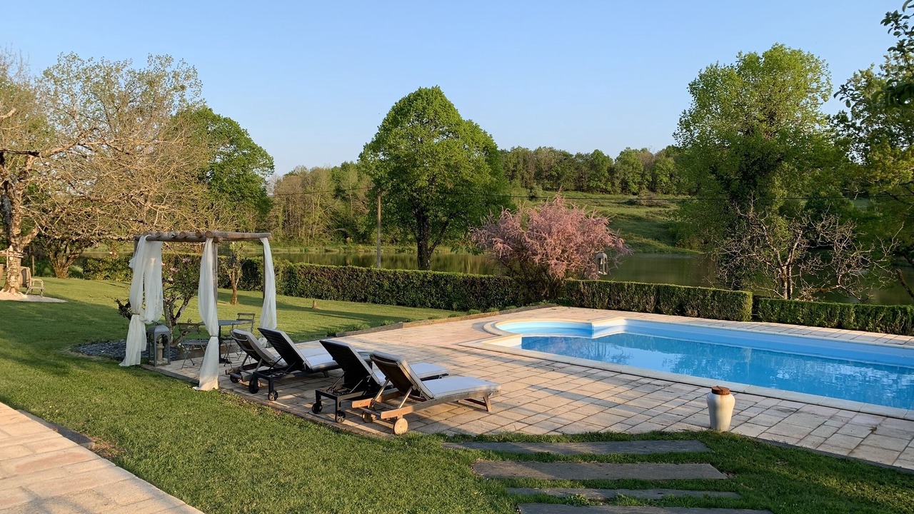 Photo of Outdoor in Saint-Mesmin