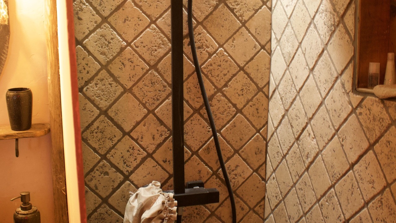 Photo of Bathroom in Saint-Mesmin