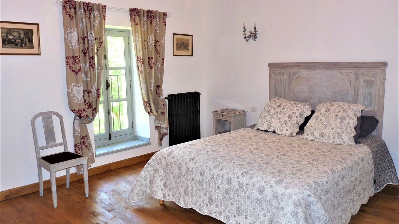 Photo of Bedroom in Alzonne