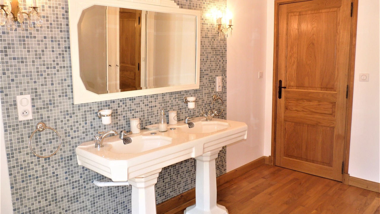 Photo of Bathroom in Alzonne