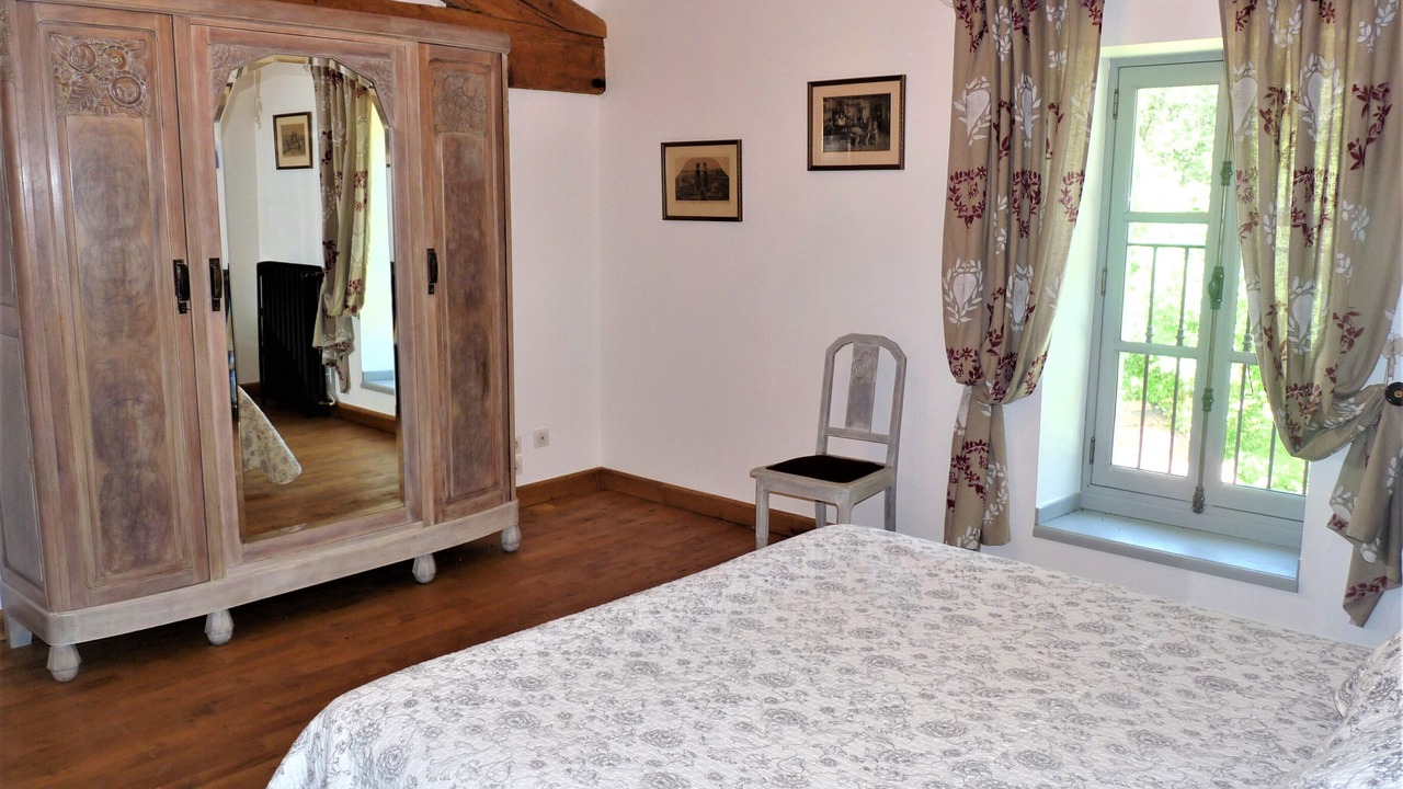 Photo of Bedroom in Alzonne