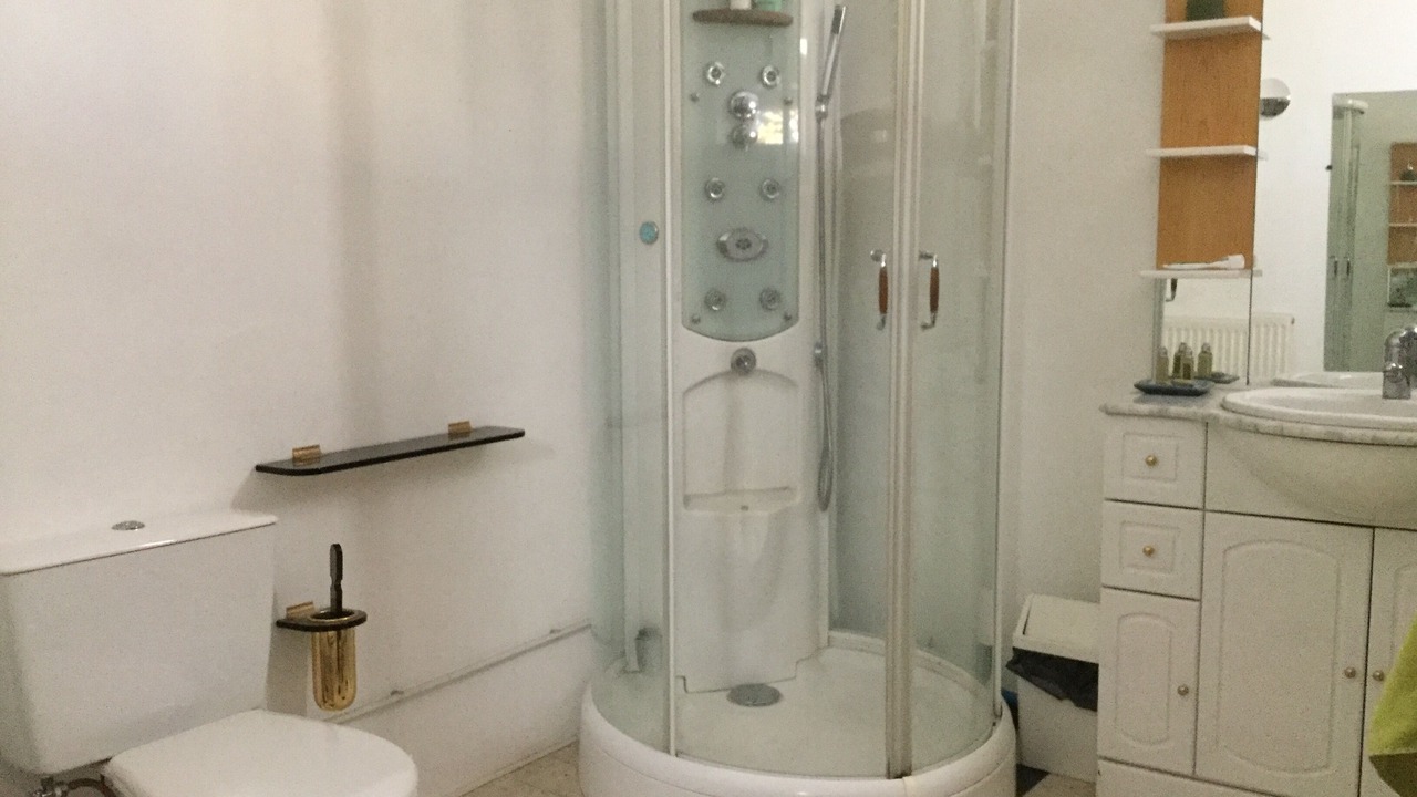 Photo of Bathroom in Puissalicon