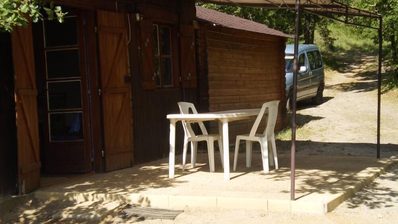Photo of Patio Balcony in Saint-Symphorien-sous-Chomerac