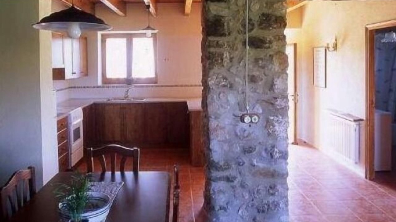 Photo of Others in Maia de Montcal
