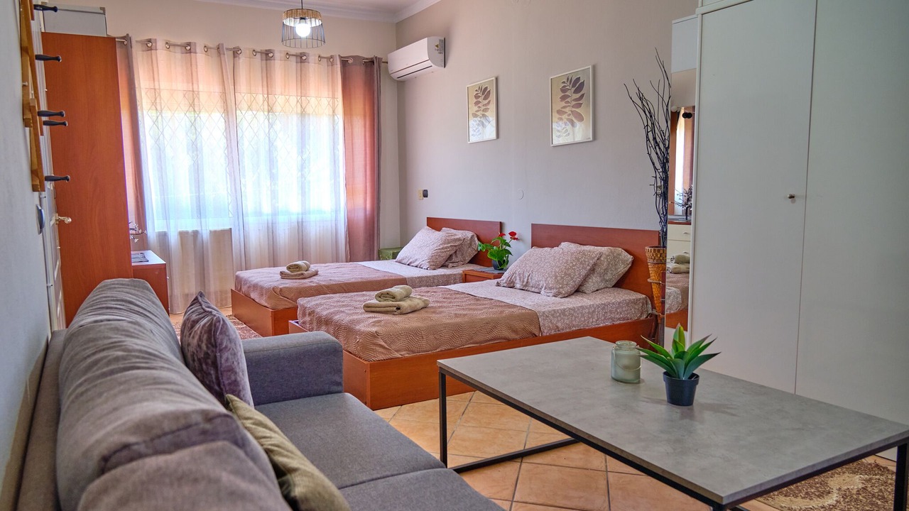 Photo of Others in Roda