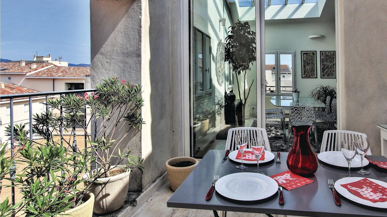 Photo of Others in Montelimar