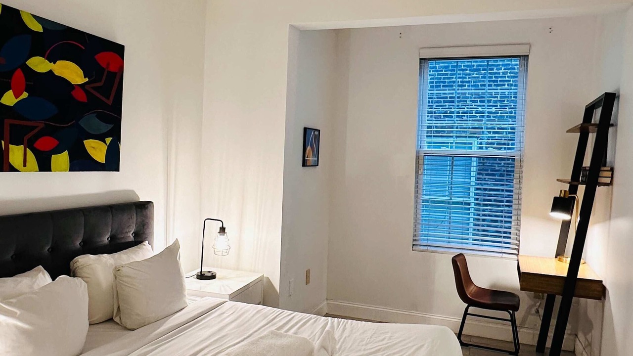 Photo of Bedroom in Chinatown