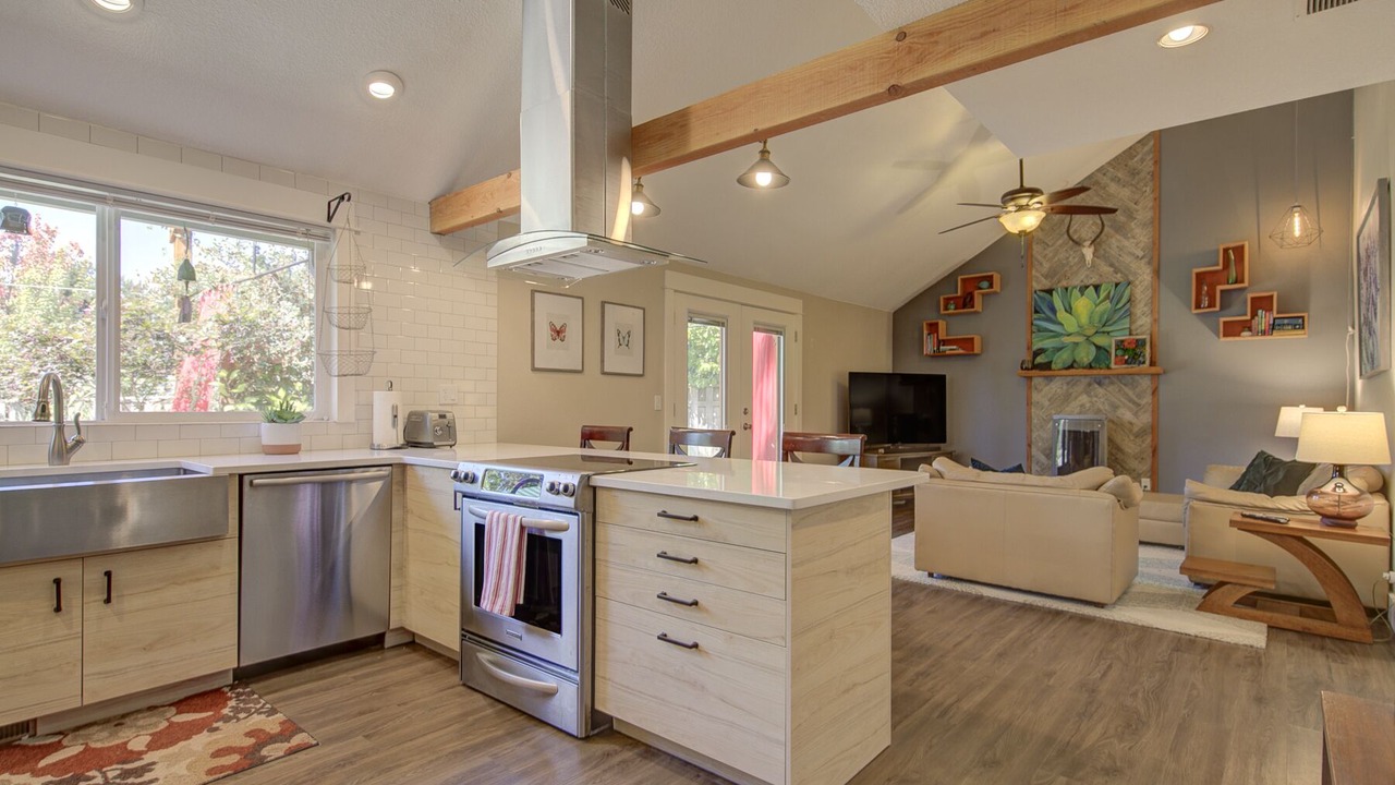 Photo of Kitchen in Aloha