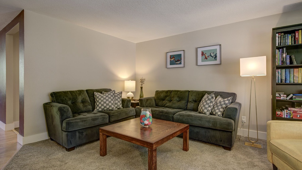 Photo of Livingroom in Aloha