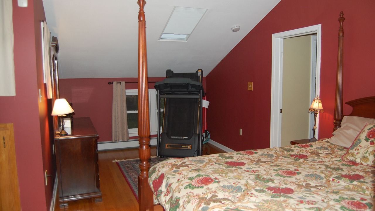 Photo of Bedroom in Cazenovia