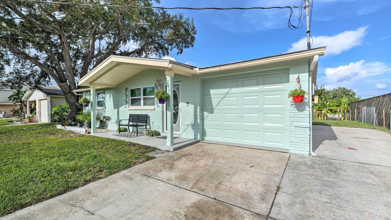 Photo of Others in Hudson Beach Estates