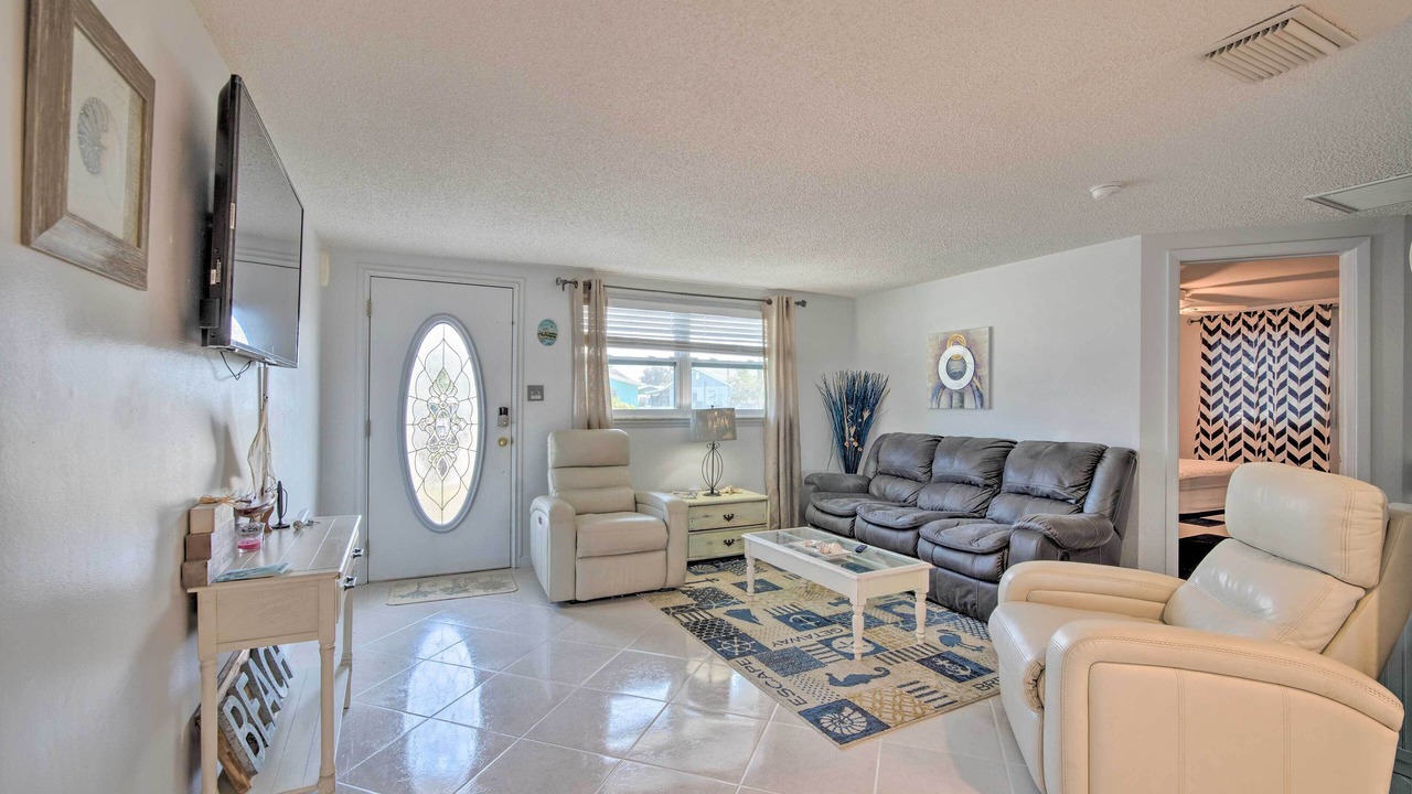 Photo of Bedroom in Hudson Beach Estates