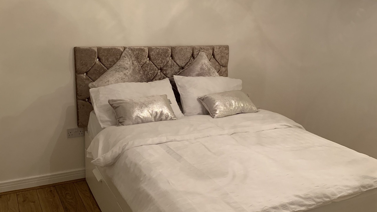 Photo of Bedroom in Earlswood