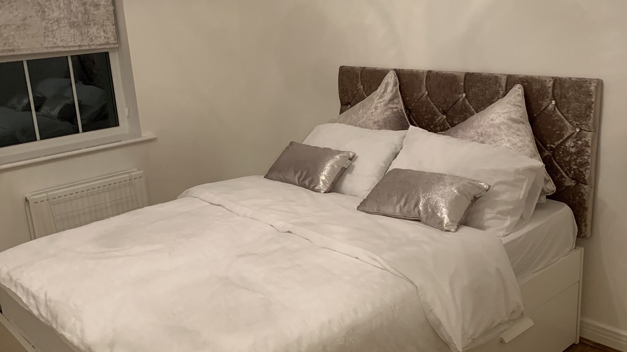 Photo of Bedroom in Earlswood