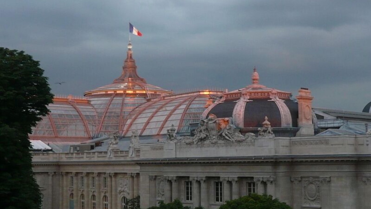 Photo of Others in Champs-Elysees