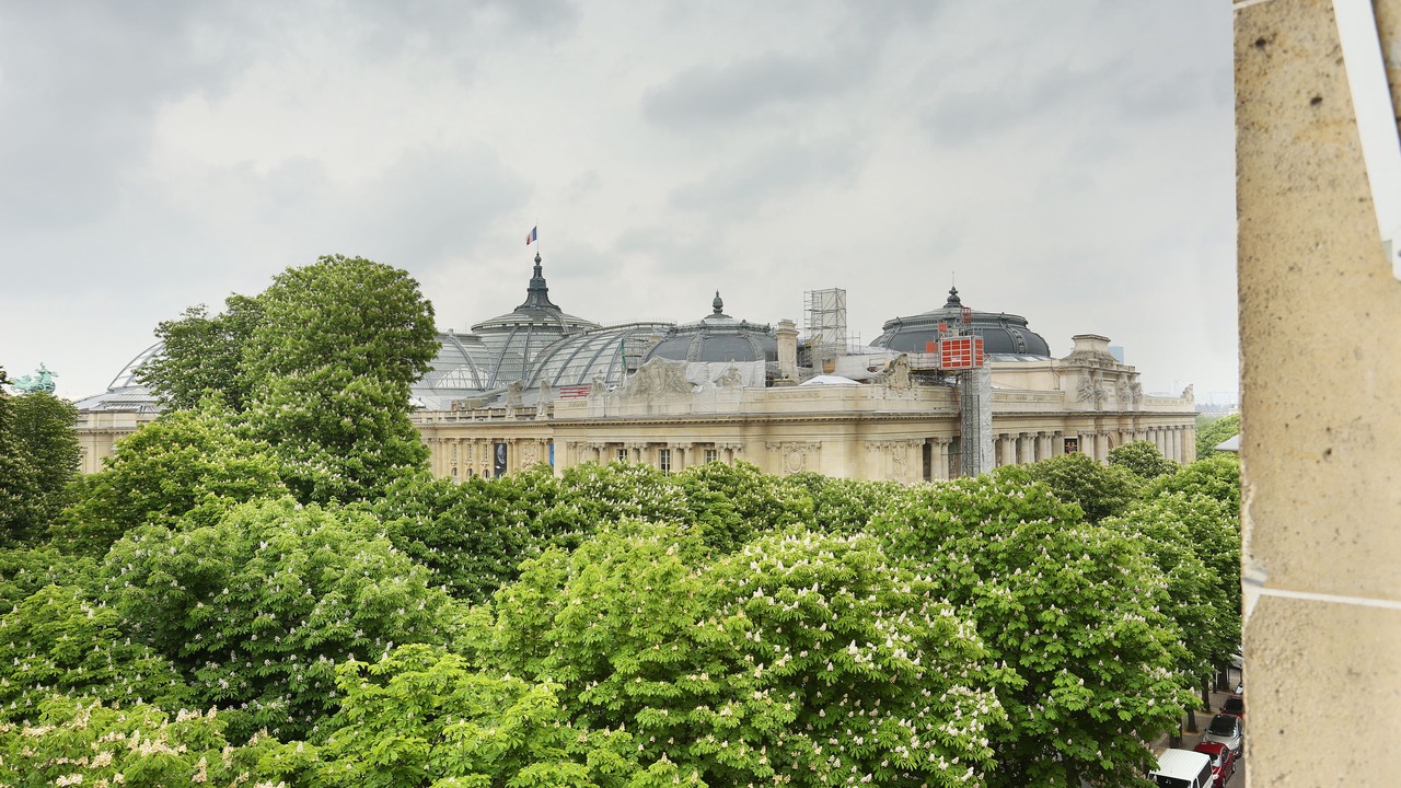 Photo of Others in Champs-Elysees