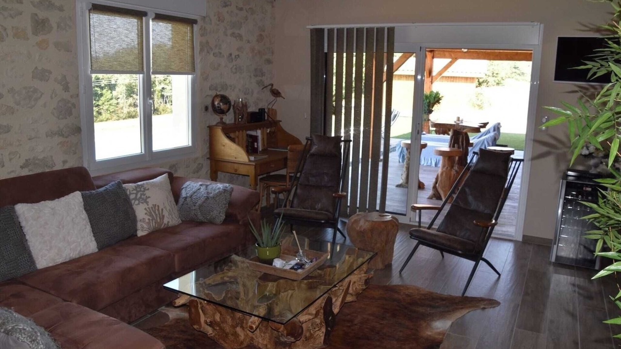 Photo of Livingroom in Eymet