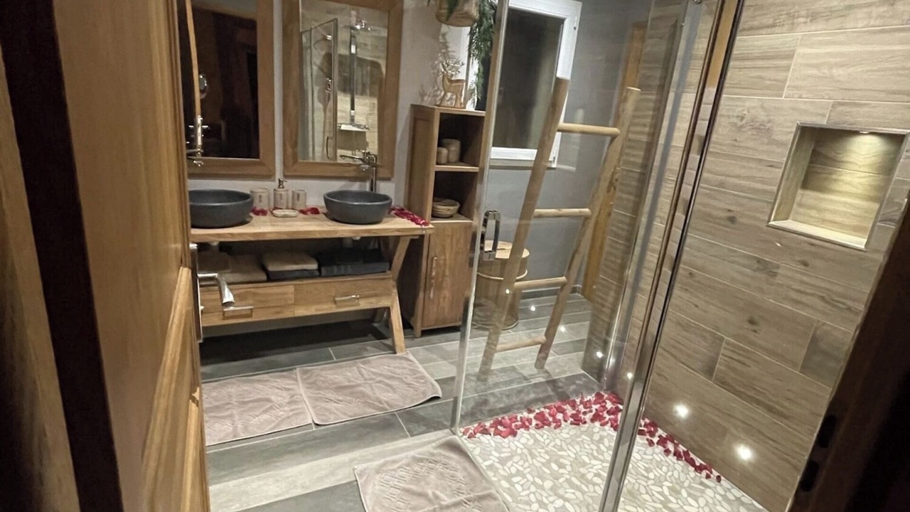 Photo of Bathroom in Eymet