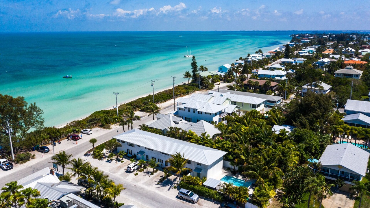 Photo of Others in Anna Maria