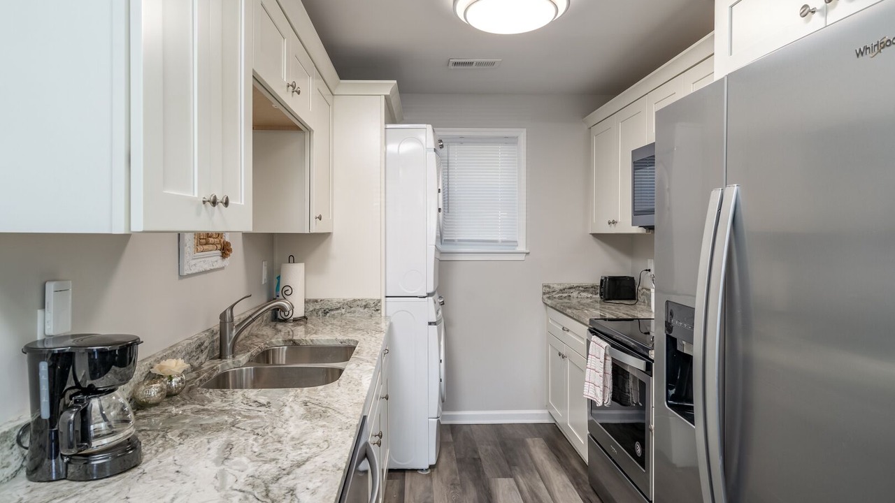 Photo of Kitchen in Buckroe Beach