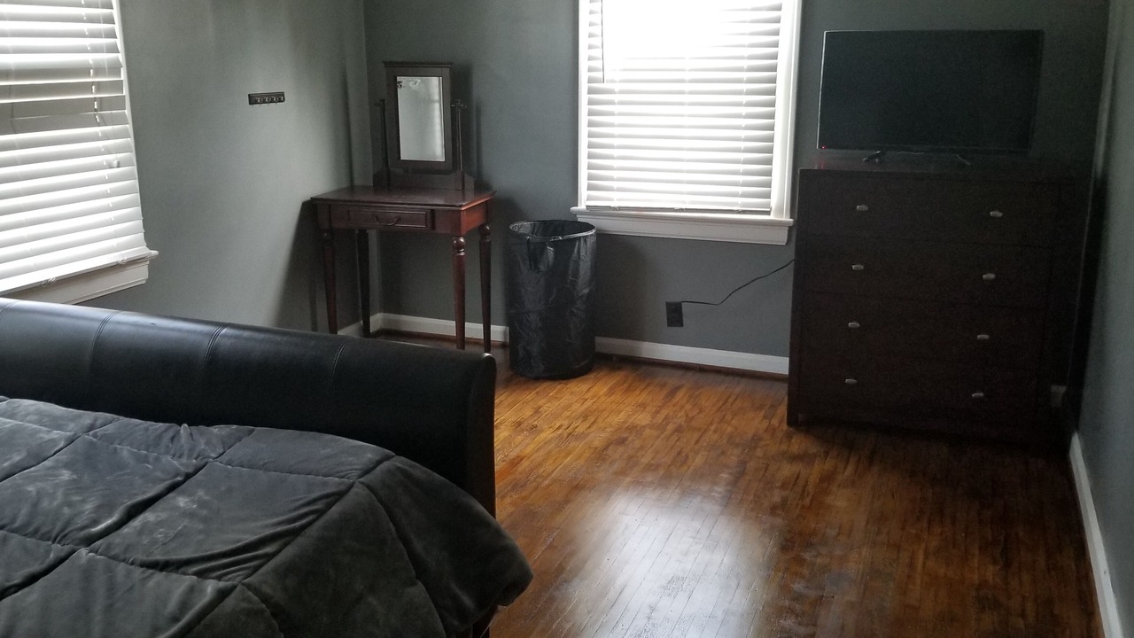 Photo of Bedroom in Speedway