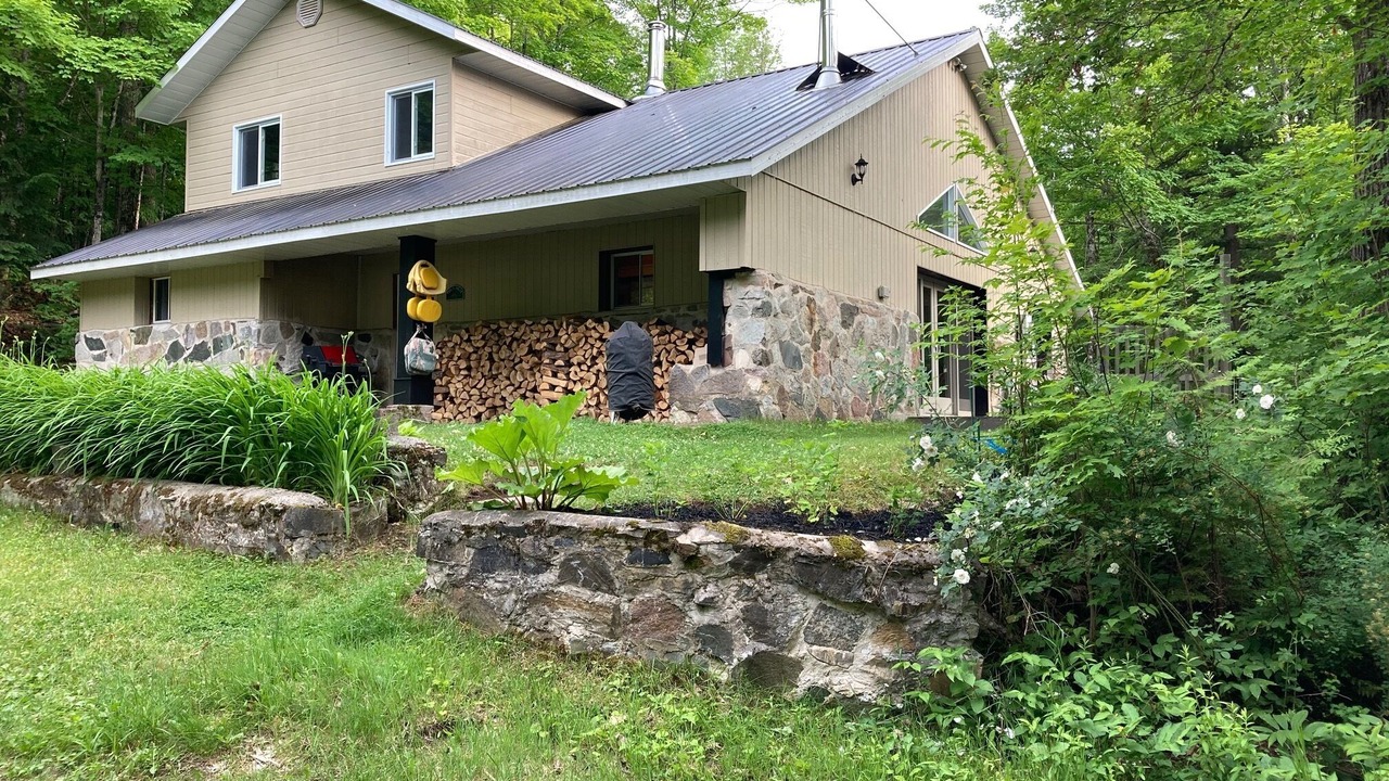 Photo of Outdoor in Tweed