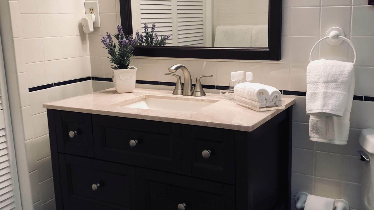 Photo of Bathroom in Ludlam