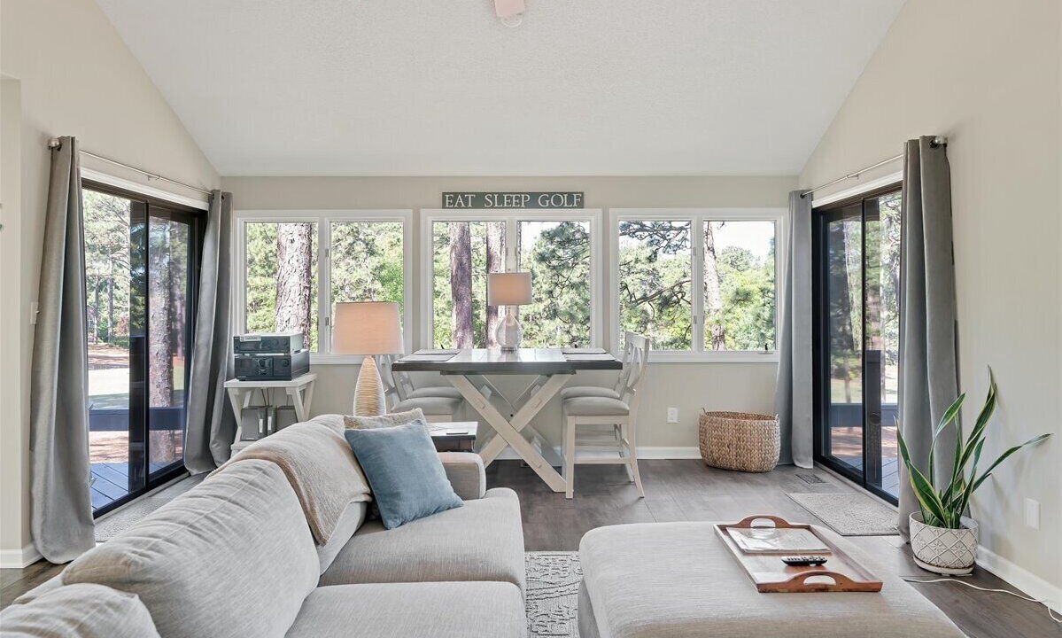Photo of Livingroom in Pinehurst