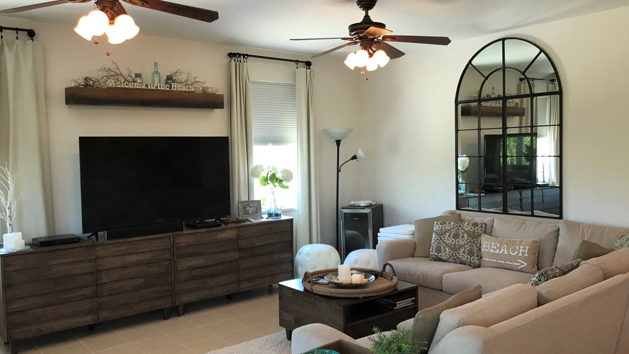 Photo of Livingroom in North Captiva