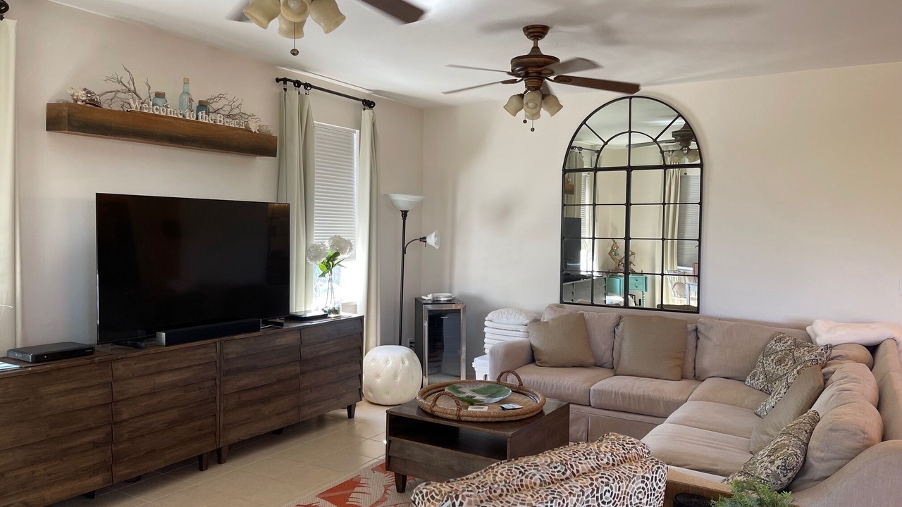Photo of Livingroom in North Captiva