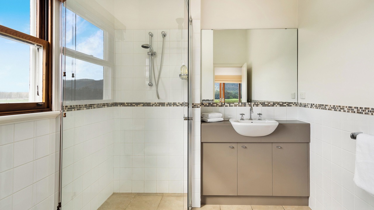 Photo of Bathroom in Broke