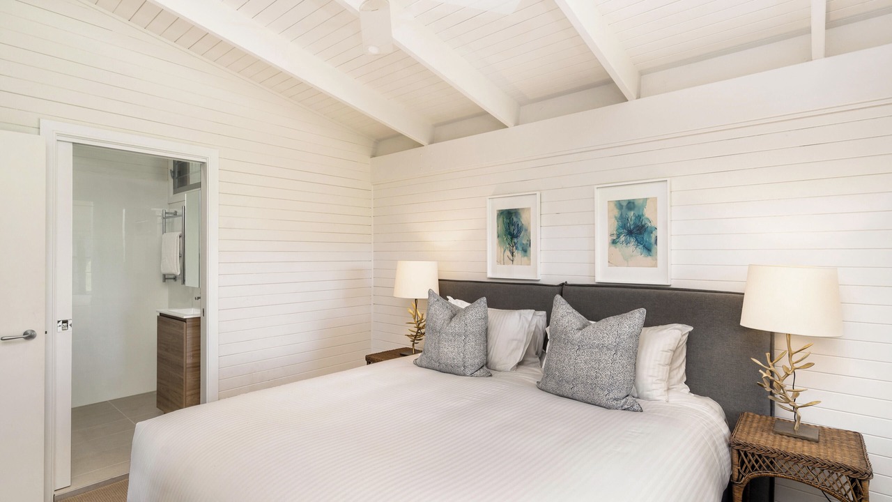 Photo of Bedroom in Broke