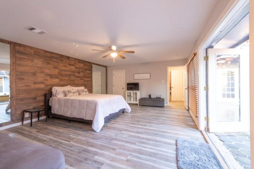 Photo of Bedroom in Cloverleaf