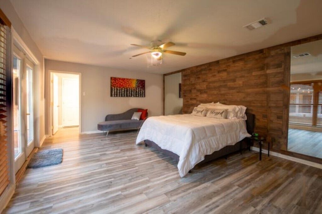 Photo of Bedroom in Cloverleaf