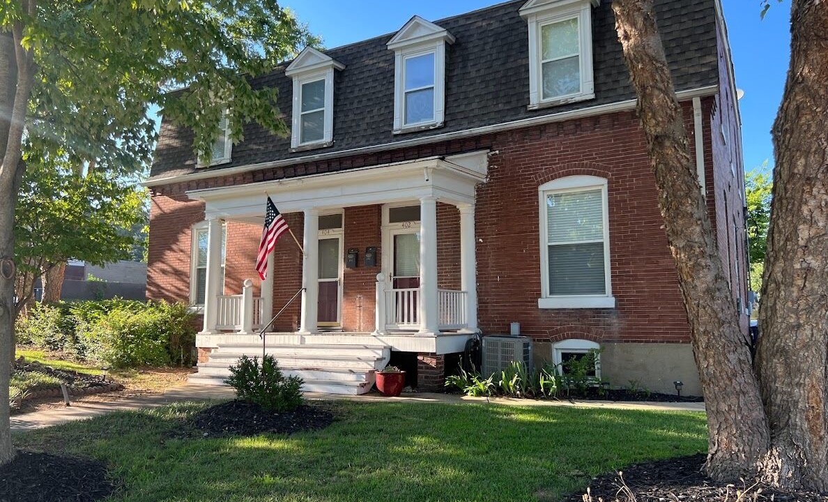 Photo of Others in St. Charles Historic District
