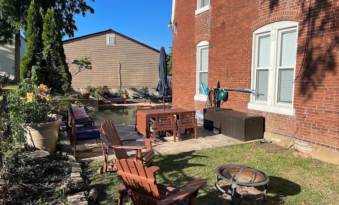 Photo of Others in St. Charles Historic District