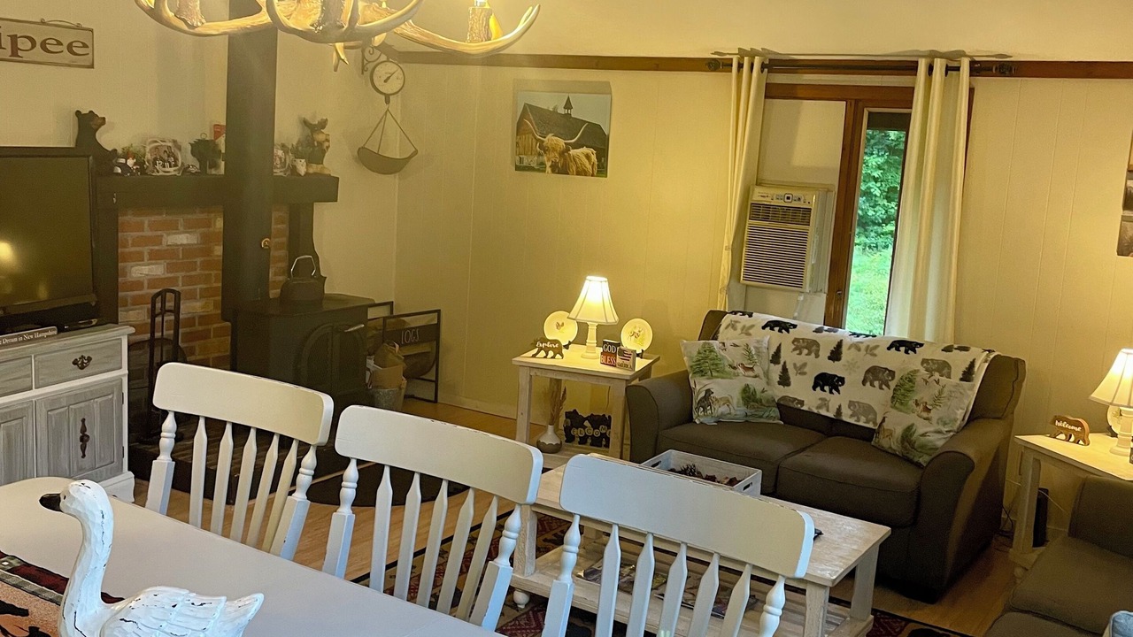 Photo of Livingroom in West Ossipee