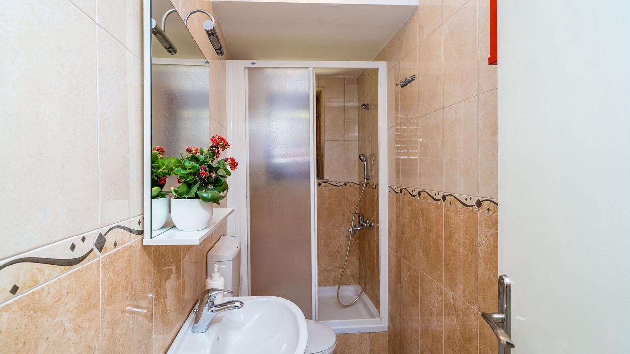 Photo of Bathroom in Gornji Kono