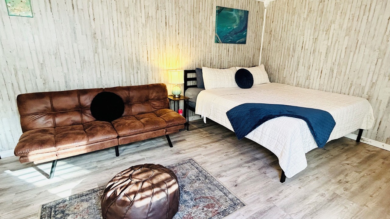 Photo of Bedroom in Salem