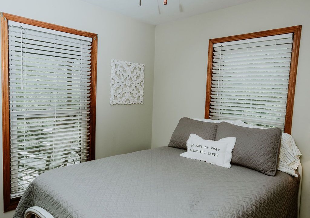 Photo of Bedroom in Mountain Rest