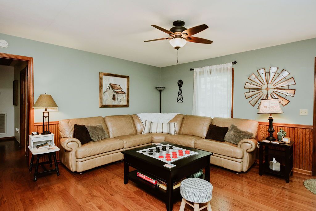 Photo of Livingroom in Mountain Rest